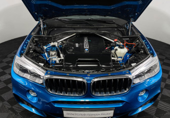 Подержанный автомобиль BMW X6 2018 года (10 фото)