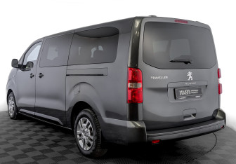 Подержанный автомобиль Peugeot Traveller 2021 года (7 фото)