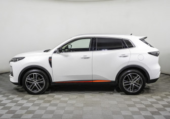 Подержанный автомобиль Changan UNI-S 2024 года (8 фото)