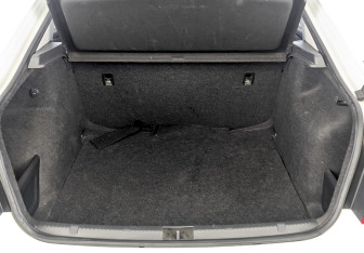 Подержанный автомобиль Skoda Rapid Liftback 2019 года (10 фото)