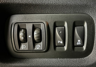 Подержанный автомобиль Renault Kaptur 2017 года (19 фото)