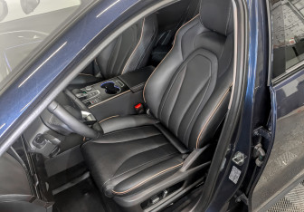 Подержанный автомобиль Omoda C5 2023 года (20 фото)