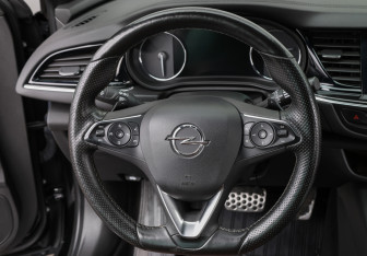 Подержанный автомобиль Opel Insignia Wagon 2020 года (16 фото)