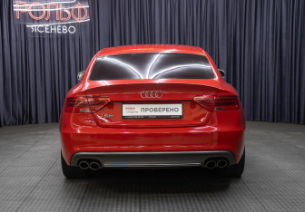Подержанный автомобиль Audi S5 Liftback 2014 года (6 фото)