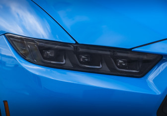 Подержанный автомобиль Ford Mustang Coupe 2023 года (3 фото)