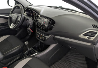 Подержанный автомобиль LADA (ВАЗ) Vesta Wagon 2019 года (13 фото)