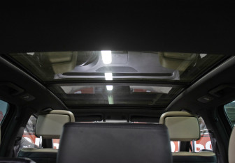 Подержанный автомобиль Volkswagen Touareg 2014 года (16 фото)