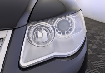 Подержанный автомобиль Volkswagen Touareg 2009 года (11 фото)