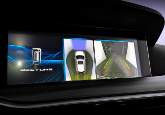 Подержанный автомобиль FAW Bestune T77 2022 года (28 фото)