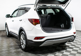 Подержанный автомобиль Hyundai Santa Fe 2015 года (9 фото)