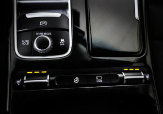 Подержанный автомобиль Kia Stinger 2018 года (19 фото)