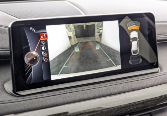 Подержанный автомобиль BMW X6 2016 года (28 фото)