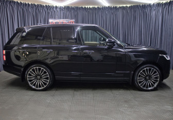 Подержанный автомобиль Land Rover Range Rover 2020 года (4 фото)