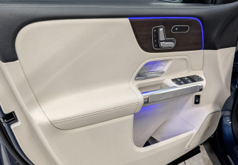 Подержанный автомобиль Mercedes-Benz GLB 2021 года (19 фото)