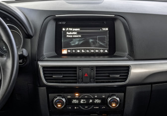Подержанный автомобиль Mazda CX-5 2015 года (17 фото)
