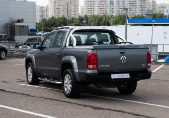 Подержанный автомобиль Volkswagen Amarok 2013 года (7 фото)