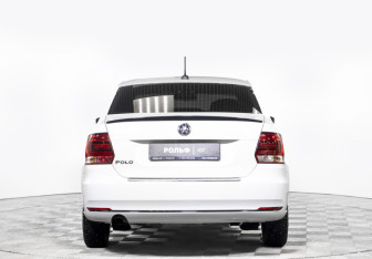 Подержанный автомобиль Volkswagen Polo Sedan 2017 года (6 фото)