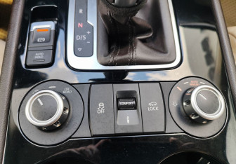 Подержанный автомобиль Volkswagen Touareg 2014 года (16 фото)