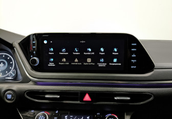 Подержанный автомобиль Hyundai Sonata 2022 года (15 фото)