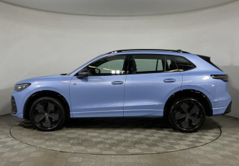 Новый Volkswagen Tiguan 2024 (8 фото)