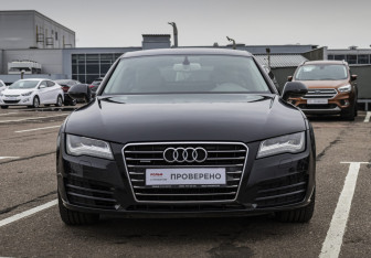 Подержанный автомобиль Audi A7 2010 года (2 фото)