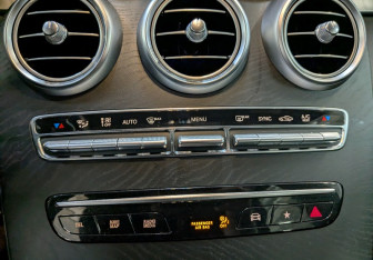 Подержанный автомобиль Mercedes-Benz GLC Coupe 2021 года (17 фото)