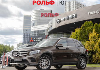 Подержанный автомобиль Mercedes-Benz GLC Coupe 2016 года (18 фото)