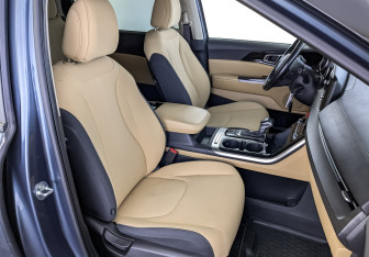 Подержанный автомобиль Kia Carnival 2022 года (24 фото)