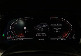 Подержанный автомобиль BMW X5 2019 года (13 фото)