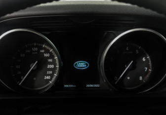 Подержанный автомобиль Land Rover Discovery 2017 года (17 фото)