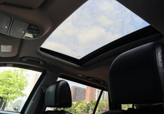 Подержанный автомобиль Hyundai Santa Fe 2011 года (13 фото)