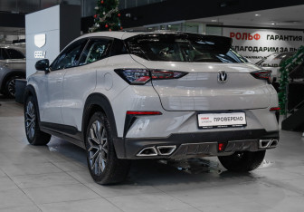 Подержанный автомобиль Changan UNI-T 2023 года (6 фото)