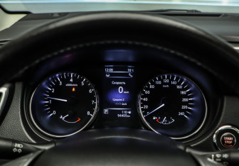 Подержанный автомобиль Nissan Qashqai 2018 года (10 фото)