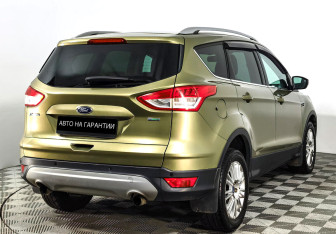 Подержанный автомобиль Ford Kuga 2014 года (5 фото)
