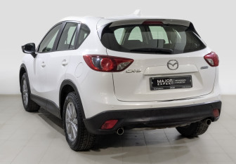 Подержанный автомобиль Mazda CX-5 2014 года (7 фото)