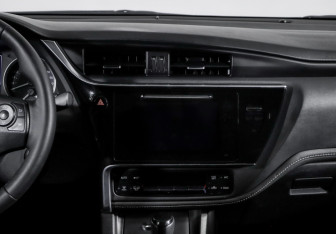 Подержанный автомобиль Toyota Corolla Sedan 2017 года (13 фото)