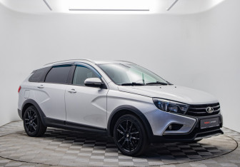Подержанный автомобиль LADA (ВАЗ) Vesta Wagon 2020 года (3 фото)