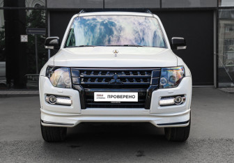 Подержанный автомобиль Mitsubishi Pajero 2019 года (2 фото)