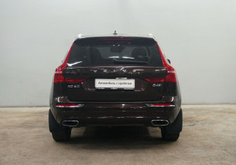 Подержанный автомобиль Volvo XC60 2019 года (6 фото)
