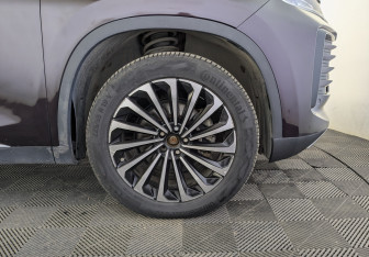 Подержанный автомобиль Exeed TXL 2022 года (12 фото)