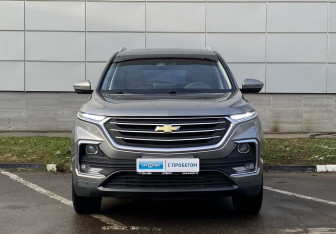 Подержанный автомобиль Chevrolet Captiva 2022 года (2 фото)