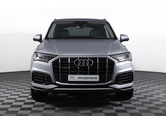 Подержанный автомобиль Audi Q7 2021 года (2 фото)