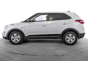 Подержанный автомобиль Hyundai Creta 2021 года (8 фото)