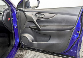 Подержанный автомобиль Nissan Qashqai 2016 года (23 фото)