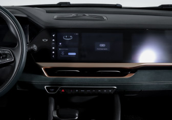 Подержанный автомобиль Geely Monjaro 2023 года (13 фото)