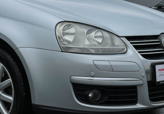 Подержанный автомобиль Volkswagen Jetta Sedan 2008 года (14 фото)