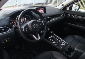 Подержанный автомобиль Mazda CX-5 2018 года (12 фото)