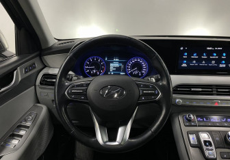 Подержанный автомобиль Hyundai Palisade 2021 года (16 фото)