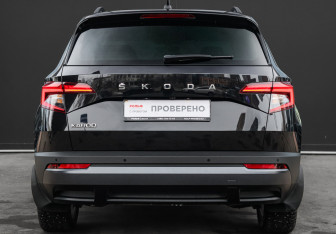 Подержанный автомобиль Skoda Karoq 2020 года (5 фото)
