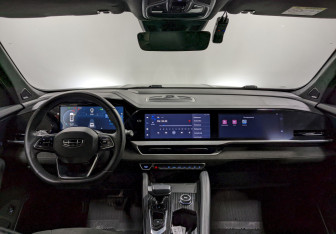 Подержанный автомобиль Geely Monjaro 2024 года (23 фото)